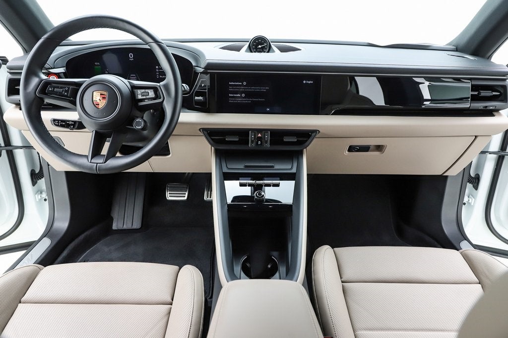 2025 Porsche Macan Electric 4S