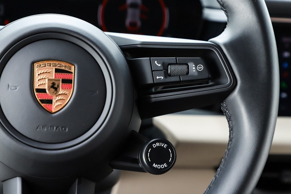 2025 Porsche Macan Electric 4S