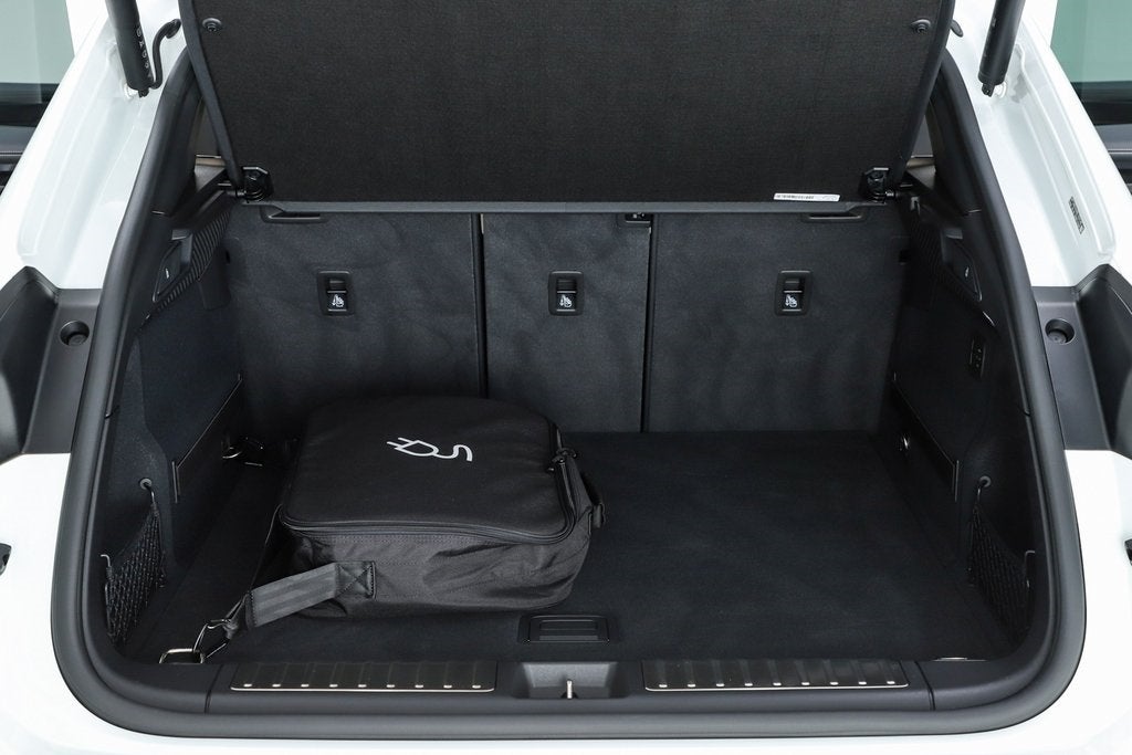 2025 Porsche Macan Electric 4S