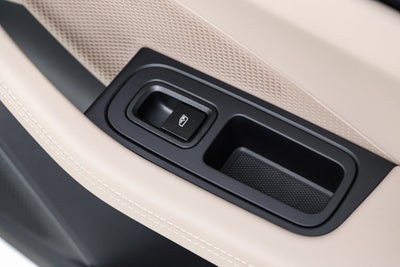 2025 Porsche Macan Electric 4S