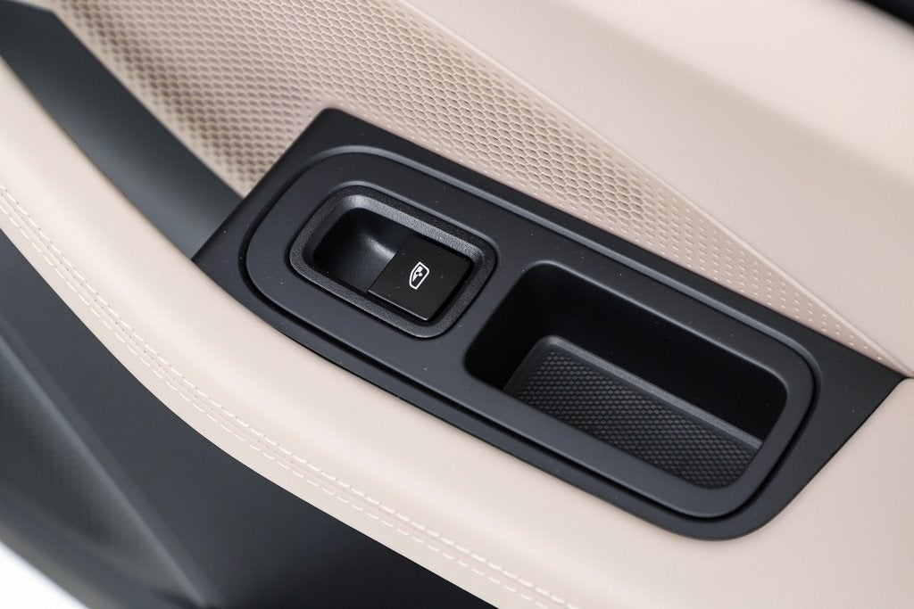 2025 Porsche Macan Electric 4S