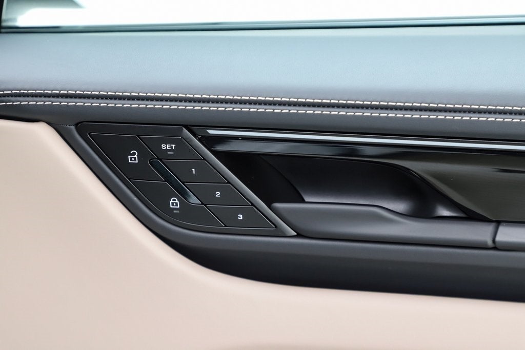 2025 Porsche Macan Electric 4S