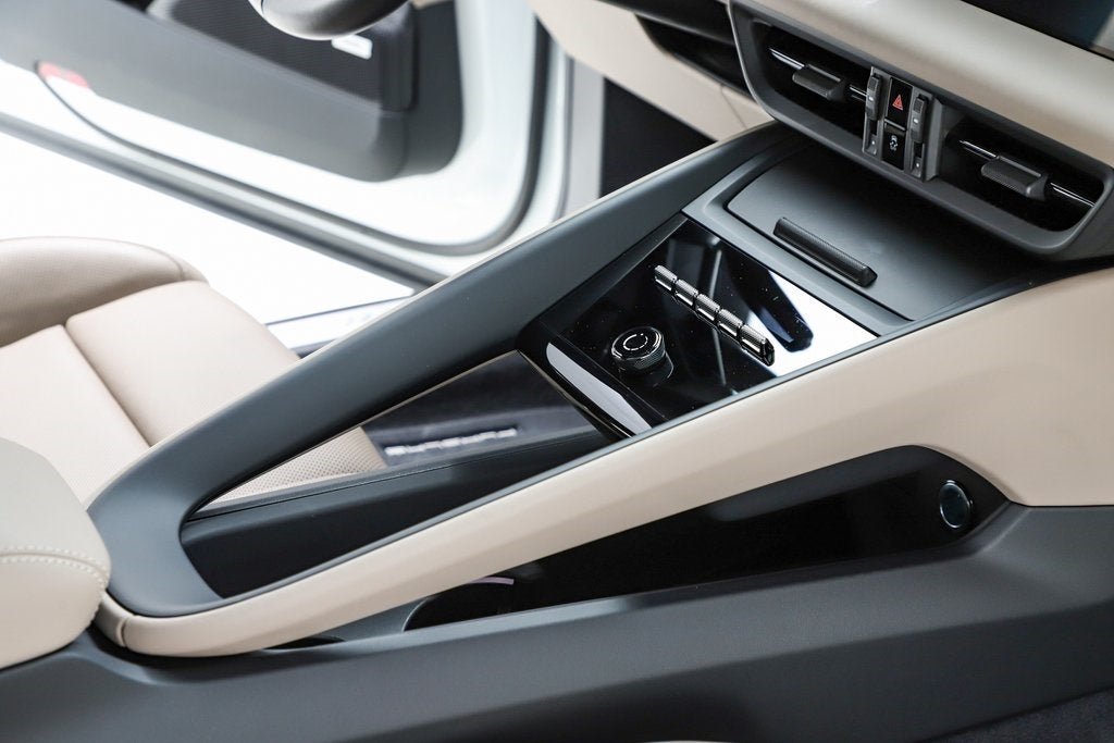 2025 Porsche Macan Electric 4S