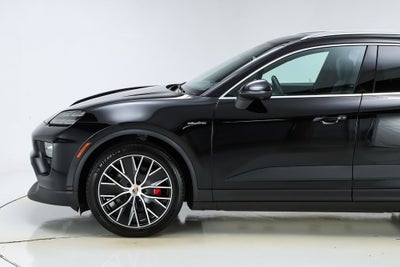 2025 Porsche Macan Electric 4S