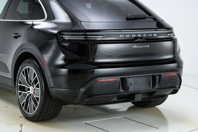 2025 Porsche Macan Electric 4S