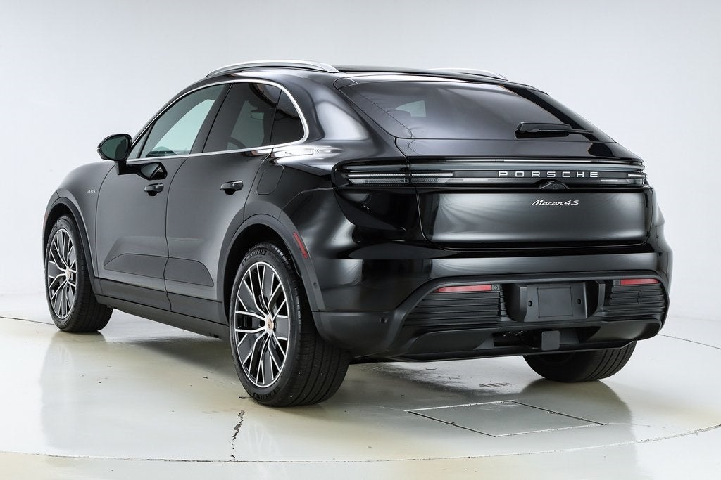 2025 Porsche Macan Electric 4S