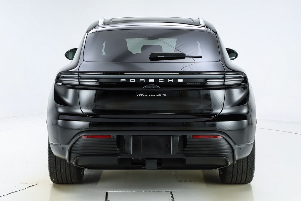 2025 Porsche Macan Electric 4S