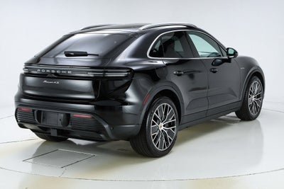 2025 Porsche Macan Electric 4S