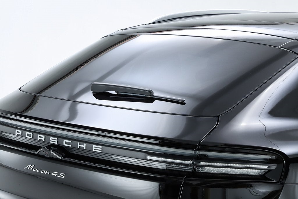 2025 Porsche Macan Electric 4S