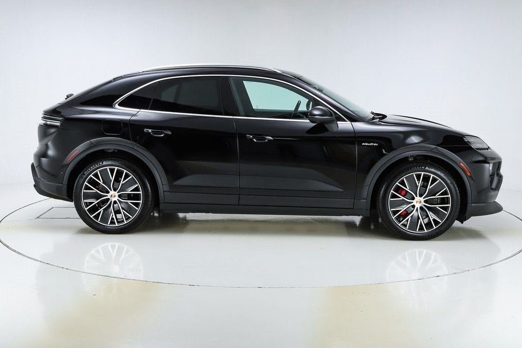 2025 Porsche Macan Electric 4S