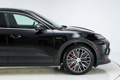 2025 Porsche Macan Electric 4S
