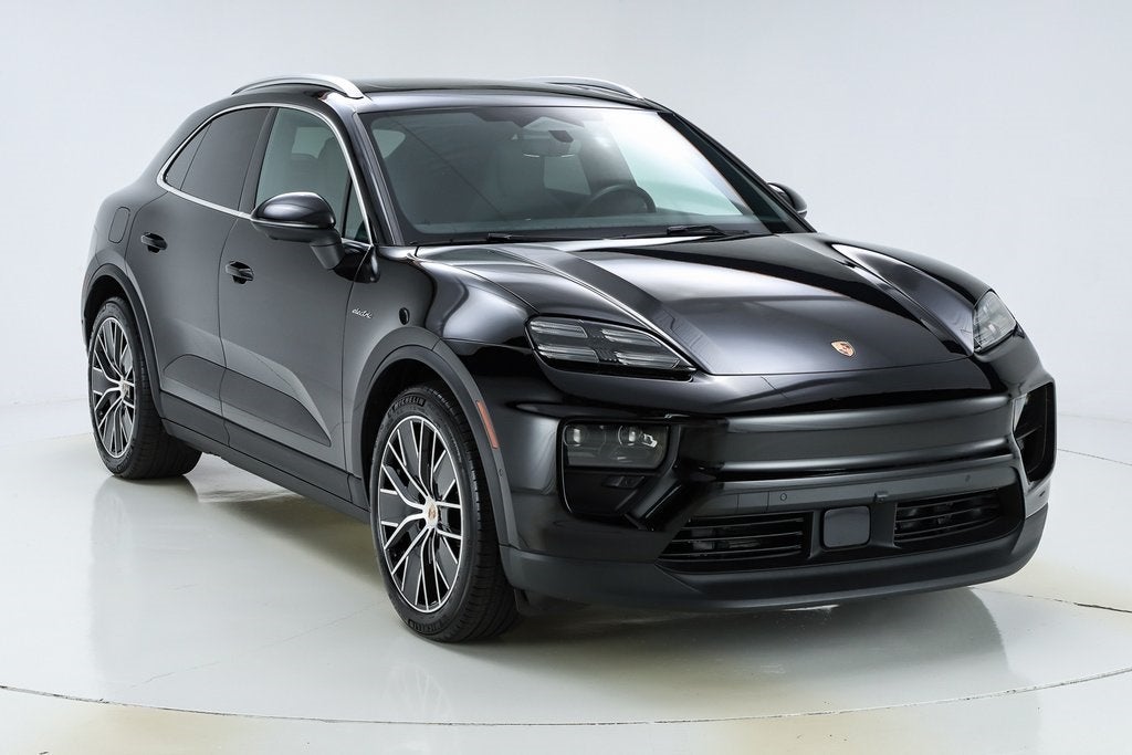 2025 Porsche Macan Electric 4S