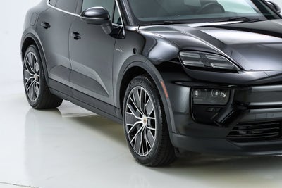 2025 Porsche Macan Electric 4S