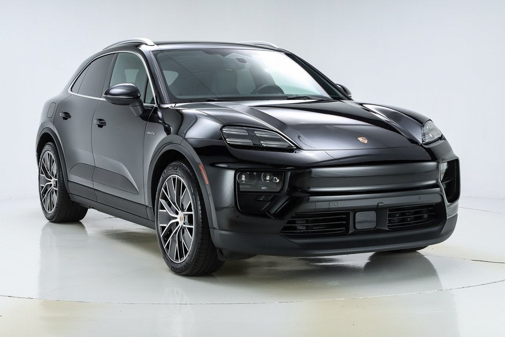 2025 Porsche Macan Electric 4S