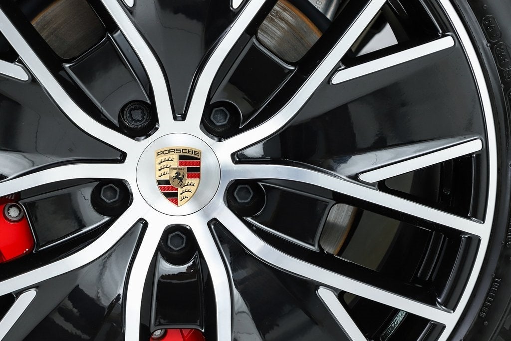 2025 Porsche Macan Electric 4S