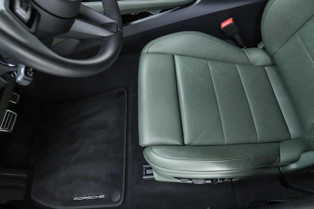 2025 Porsche Macan Electric 4S