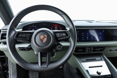 2025 Porsche Macan Electric 4S