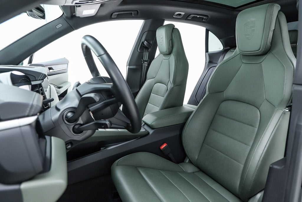 2025 Porsche Macan Electric 4S