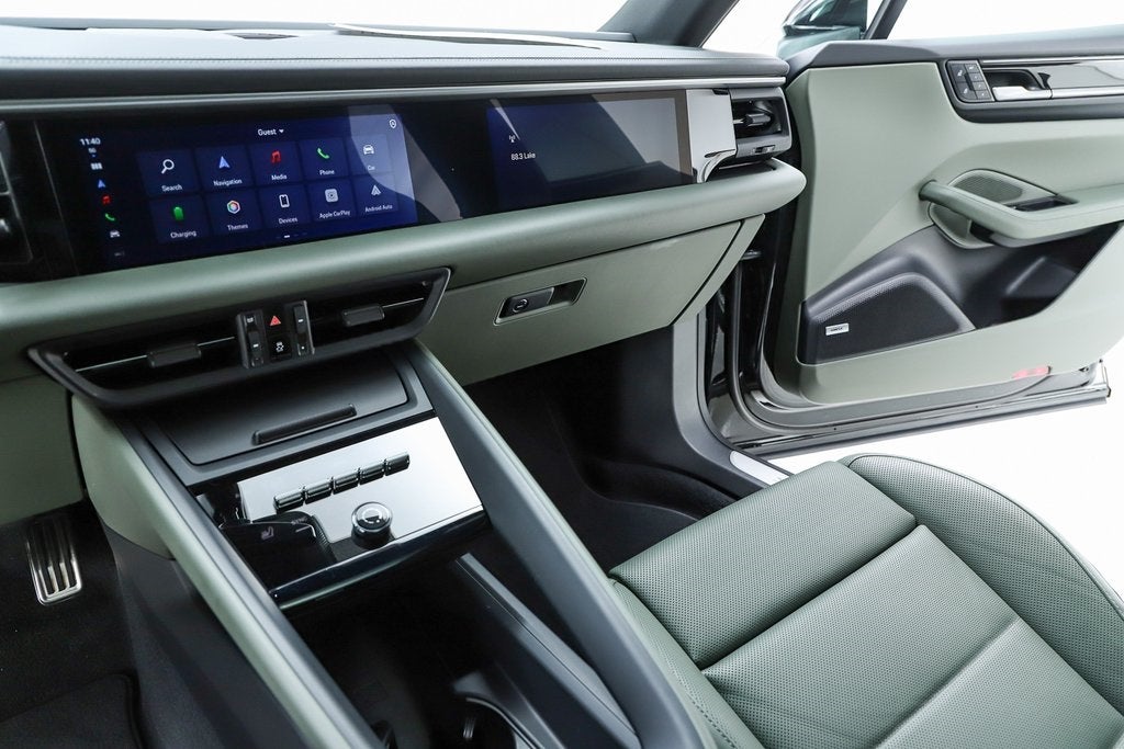 2025 Porsche Macan Electric 4S