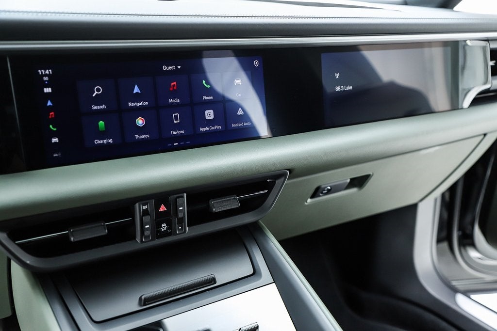 2025 Porsche Macan Electric 4S