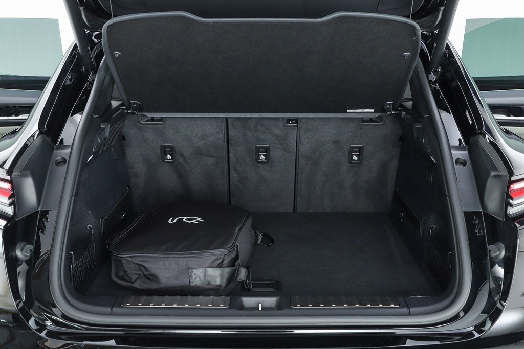 2025 Porsche Macan Electric 4S