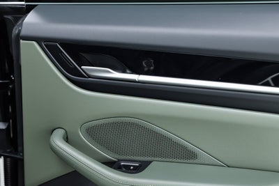 2025 Porsche Macan Electric 4S