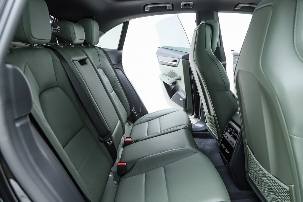 2025 Porsche Macan Electric 4S