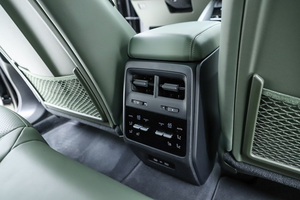 2025 Porsche Macan Electric 4S