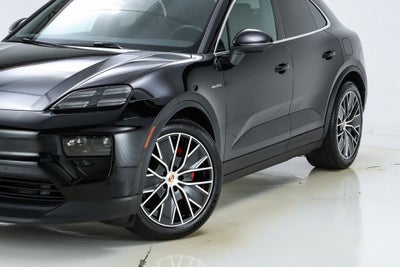 2025 Porsche Macan Electric 4S