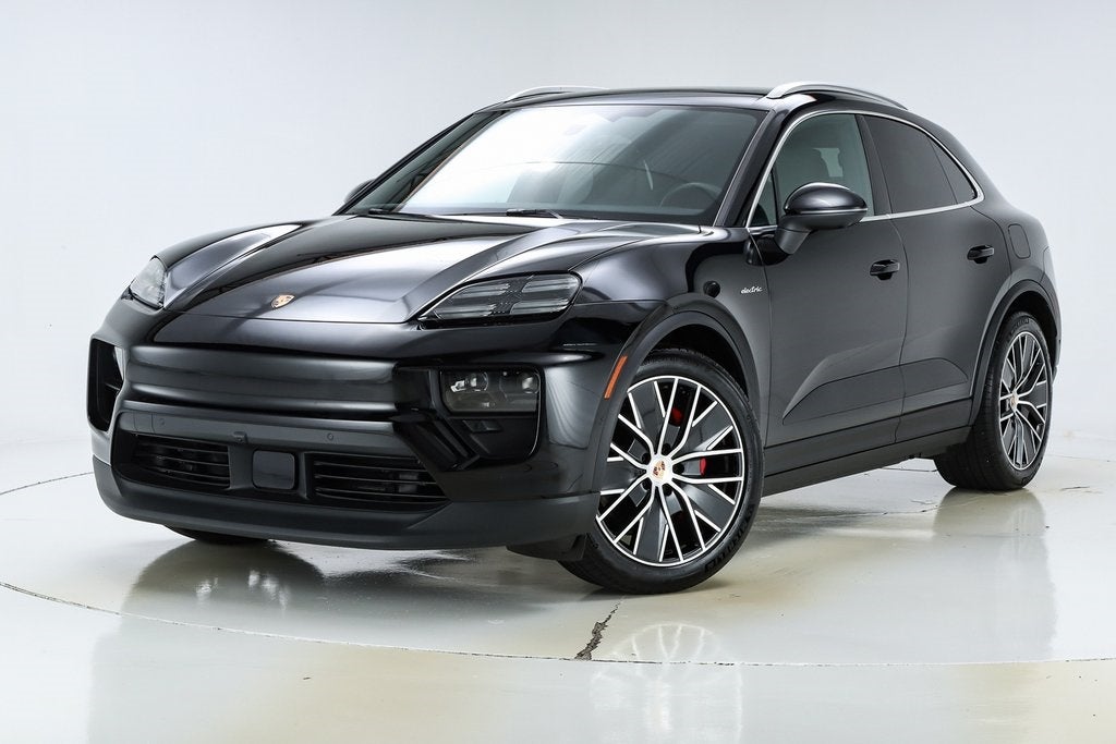 2025 Porsche Macan Electric 4S