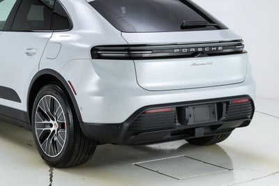 2025 Porsche Macan Electric 4S