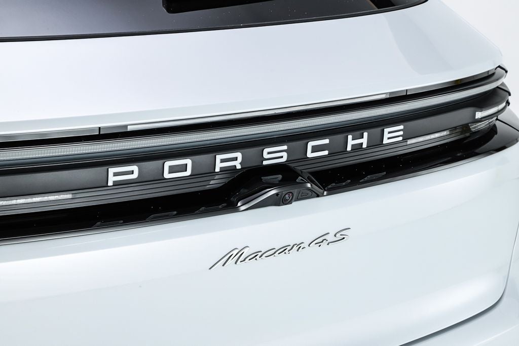 2025 Porsche Macan Electric 4S