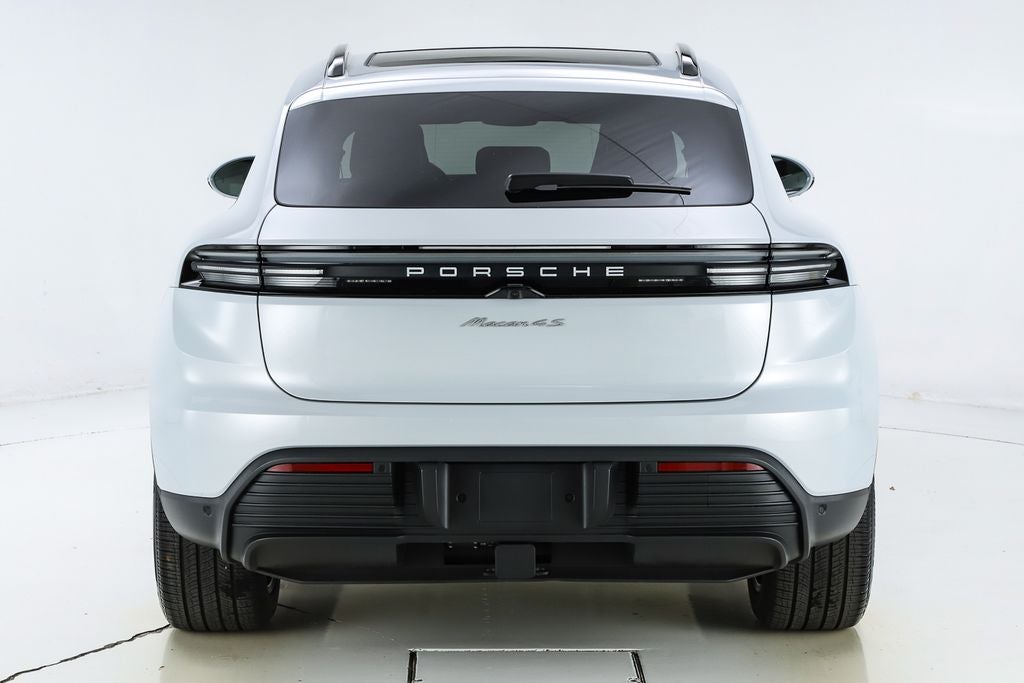 2025 Porsche Macan Electric 4S