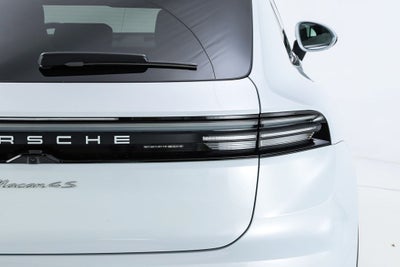 2025 Porsche Macan Electric 4S