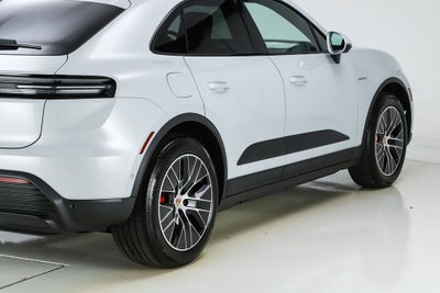 2025 Porsche Macan Electric 4S