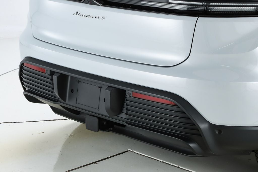 2025 Porsche Macan Electric 4S