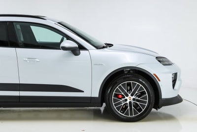 2025 Porsche Macan Electric 4S