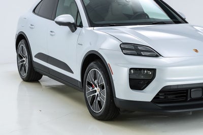 2025 Porsche Macan Electric 4S