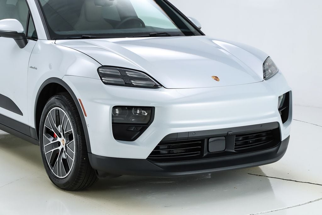 2025 Porsche Macan Electric 4S