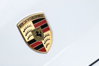 2025 Porsche Macan Electric 4S