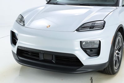 2025 Porsche Macan Electric 4S