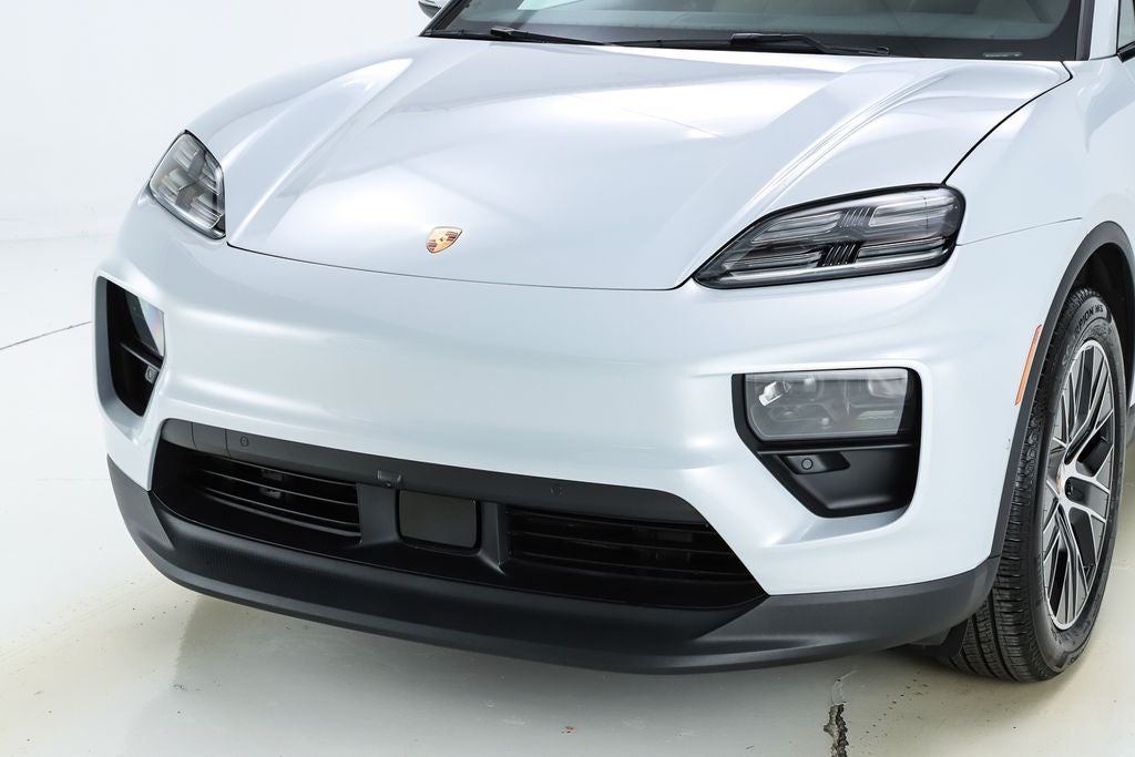 2025 Porsche Macan Electric 4S