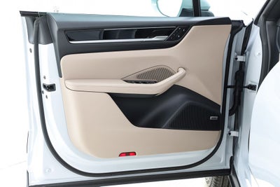 2025 Porsche Macan Electric 4S