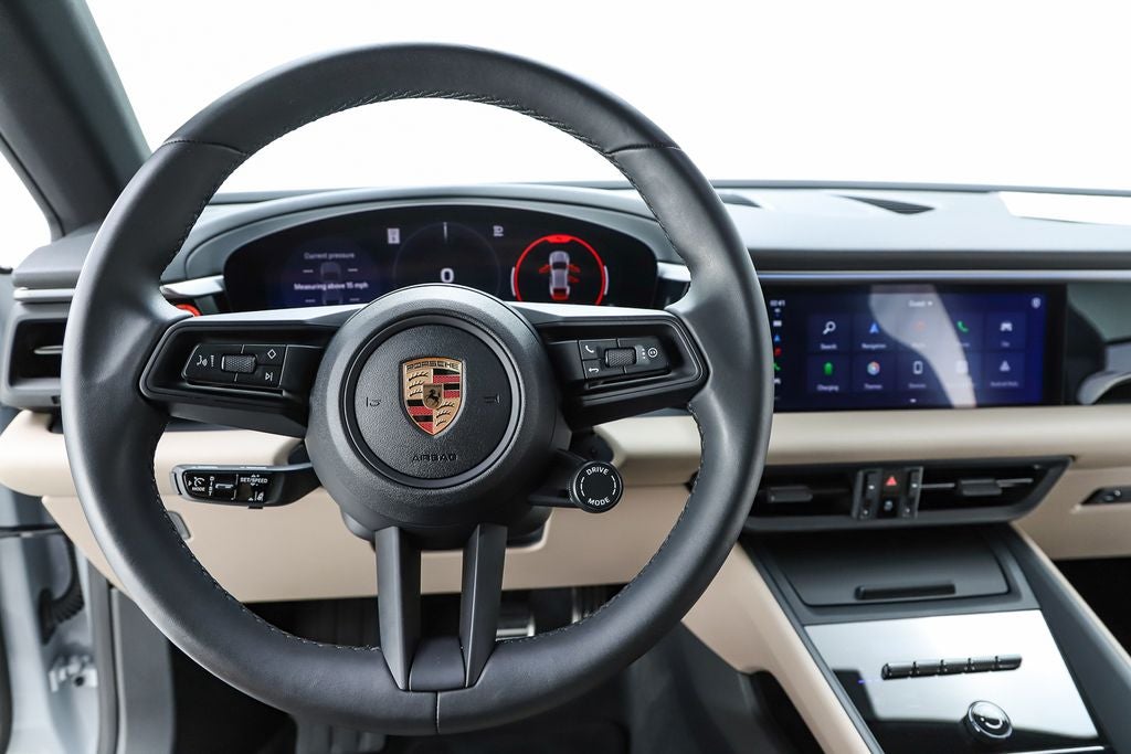 2025 Porsche Macan Electric 4S