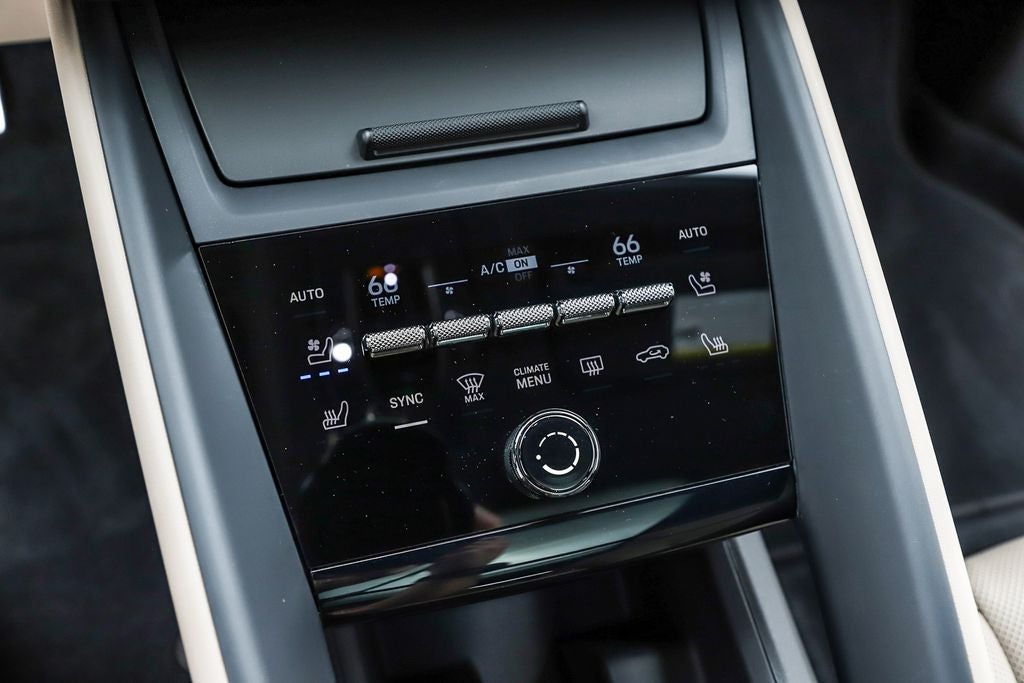 2025 Porsche Macan Electric 4S