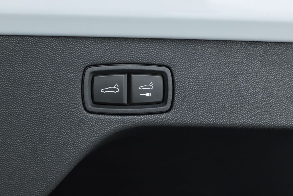 2025 Porsche Macan Electric 4S