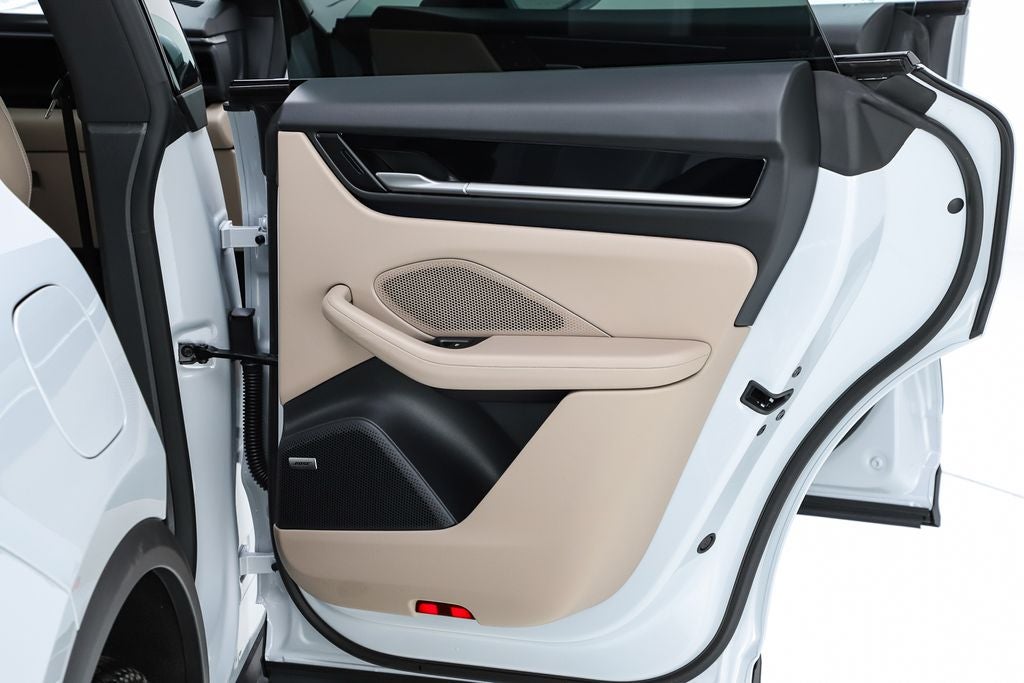 2025 Porsche Macan Electric 4S
