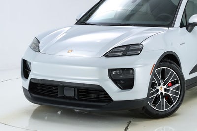 2025 Porsche Macan Electric 4S
