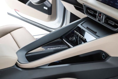 2025 Porsche Macan Electric 4S