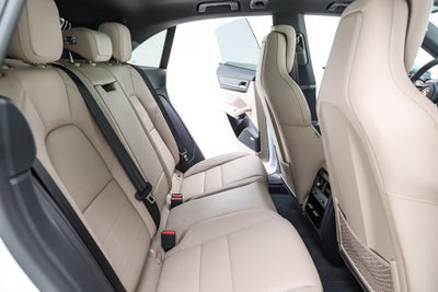 2025 Porsche Macan Electric 4S